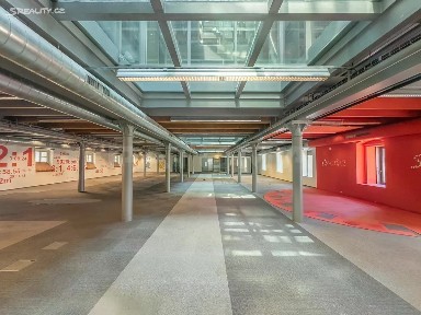 Pronájem kanceláře 1050 m² U Průhonu, Praha - Holešovice