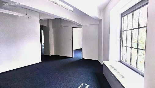 Pronájem kanceláře 653 m² Plynární, Praha - Holešovice