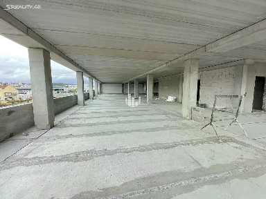 Pronájem kanceláře 1542 m² Poděbradská, Praha - Vysočany