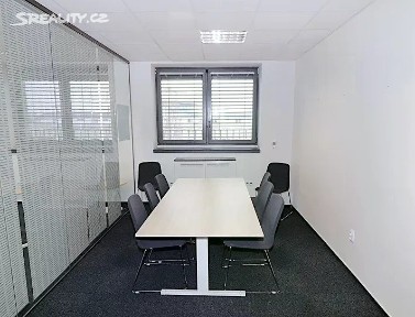 Pronájem kanceláře 900 m² Praha - Praha 6
