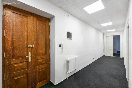 Pronájem kanceláře 110 m² Lazarská, Praha - Nové Město