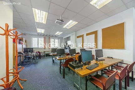 Pronájem kanceláře 165 m² Dukelských hrdinů, Praha - Holešovice