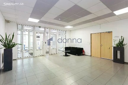 Pronájem kanceláře 42 m² Jana Růžičky, Praha - Kunratice