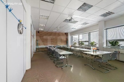 Pronájem kanceláře 622 m² Jemnická, Praha - Michle