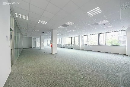 Pronájem kanceláře 868 m² Budějovická, Praha - Michle
