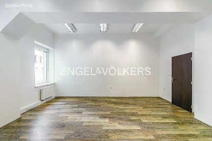 Pronájem kanceláře 28 m² Londýnská, Praha - Vinohrady
