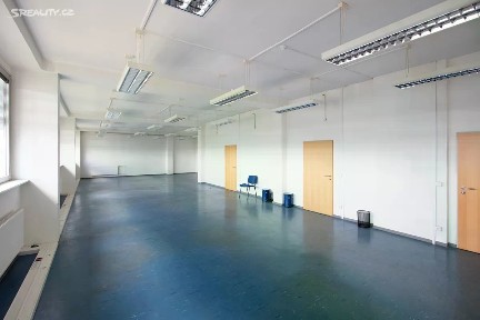 Pronájem kanceláře 320 m² Ringhofferova, Praha - Třebonice