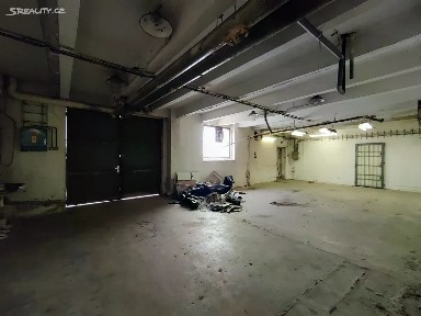 Pronájem skladového prostoru 253 m²