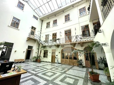 Pronájem kanceláře 167 m² Husova, Praha - Staré Město