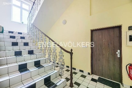 Pronájem komerční nemovitosti 93 m² Čestmírova, Praha - Nusle