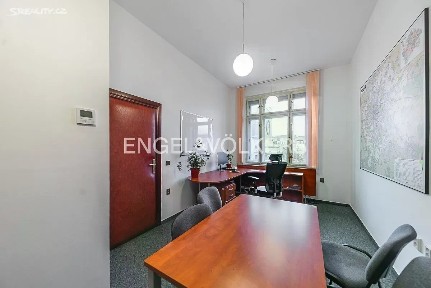 Pronájem kanceláře 224 m² Vinohradská, Praha - Vinohrady