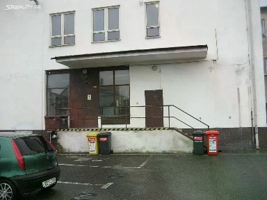 Pronájem skladového prostoru 270 m²