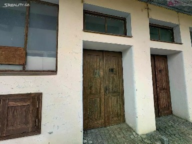 Pronájem skladového prostoru 67 m²