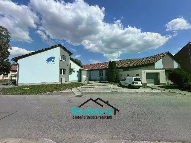 Pronájem ordinace 300 m²