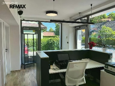 Pronájem obchodního prostoru 206 m²