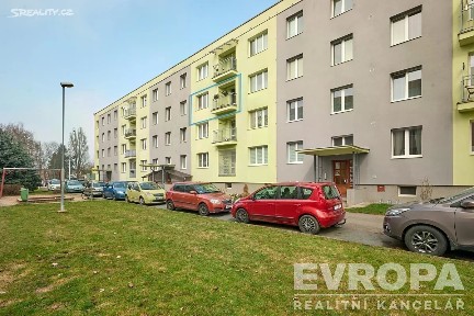 Prodej bytu 3+1 69 m² Družstevní, Pardubice - Polabiny