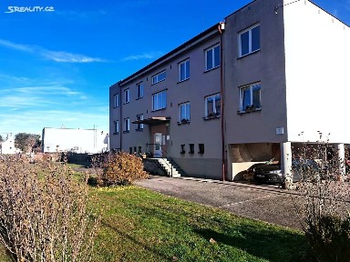 Prodej bytu 4+kk 76 m² Na Vsi, Pardubice - Černá za Bory