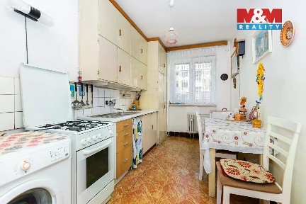 Prodej bytu 3+1 83 m² Sladkovského, Pardubice - Zelené Předměstí