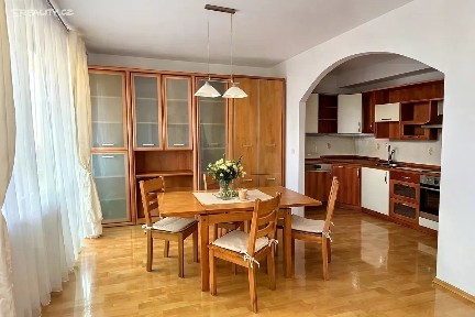 Prodej bytu 4+1 113 m² Sokolovská, Pardubice - Zelené Předměstí