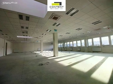 Pronájem skladového prostoru 8000 m²