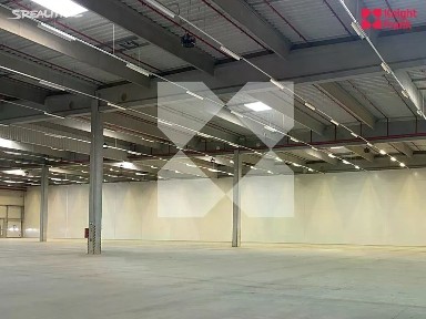 Pronájem skladového prostoru 2000 m²