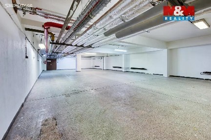 Pronájem skladového prostoru 178 m²