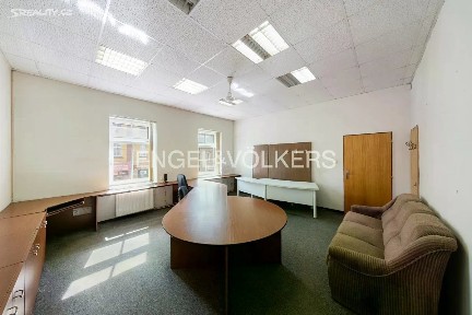 Pronájem kanceláře 58 m²