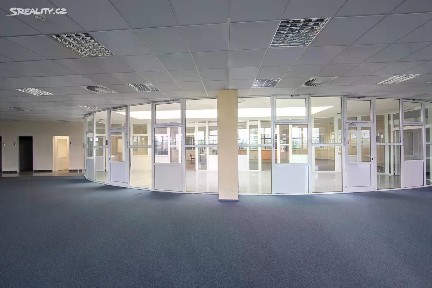 Pronájem kanceláře 1529 m²