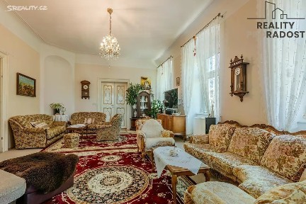 Prodej rodinného domu 292 m², pozemek 3701 m² Kučerov