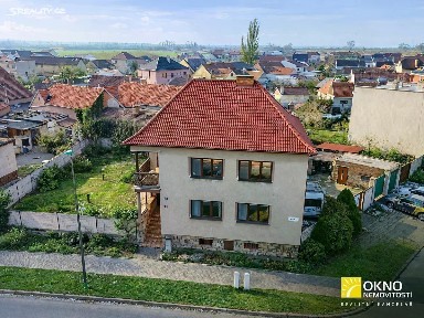 Hlavní, Hrušky
