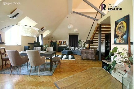 Prodej rodinného domu 705 m², pozemek 1300 m² Lednická, Hlohovec