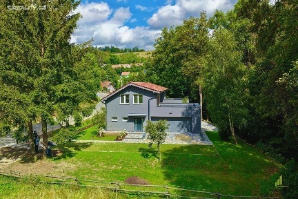 Prodej rodinného domu 284 m², pozemek 826 m² Horní Poříčí