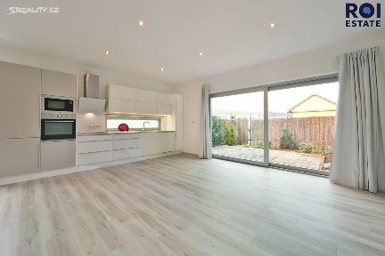 Prodej rodinného domu 140 m², pozemek 133 m² Sportovní, Rosice