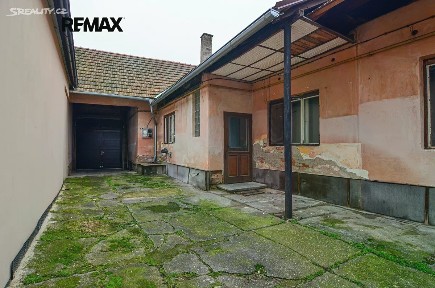 Prodej rodinného domu 215 m², pozemek 1121 m² Dolní, Moravská Nová Ves
