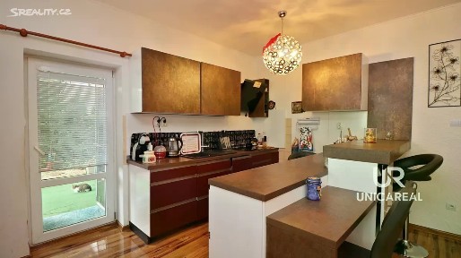 Prodej rodinného domu 233 m², pozemek 651 m² Božice