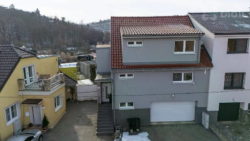Prodej rodinného domu 299 m², pozemek 660 m² Ostopovice