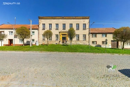 Prodej rodinného domu 900 m², pozemek 1391 m² Náměstí, Brankovice