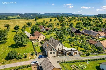 Prodej rodinného domu 258 m², pozemek 740 m² Lomnice - Veselí