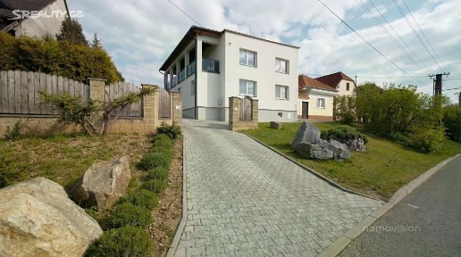 Prodej rodinného domu 270 m², pozemek 1042 m² Žeravice