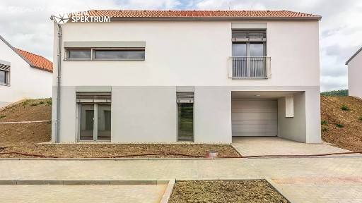 Prodej rodinného domu 176 m², pozemek 552 m² Vohančice