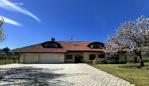 Prodej vícegeneračního domu 392 m², pozemek 3190 m² Olšany