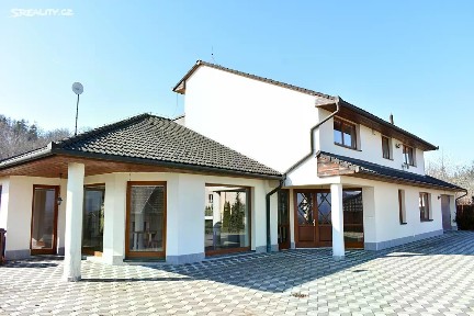 Prodej rodinného domu 310 m², pozemek 2880 m² Drnovice