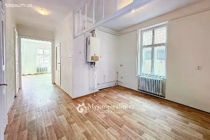Prodej rodinného domu 300 m², pozemek 350 m² Horní Česká, Znojmo
