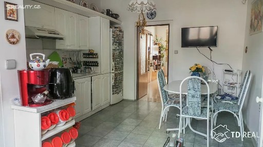 Prodej rodinného domu 295 m², pozemek 782 m² nám. Míru, Černá Hora
