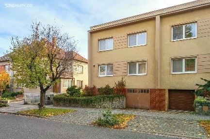 Prodej rodinného domu 261 m², pozemek 525 m² Komenského, Hustopeče