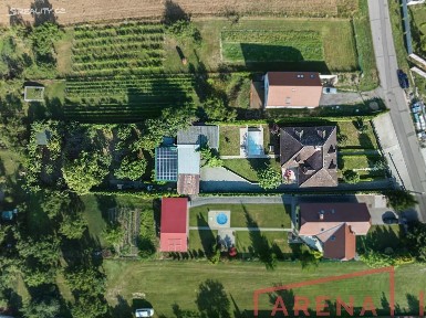 Prodej rodinného domu 220 m², pozemek 2419 m² Krumvíř