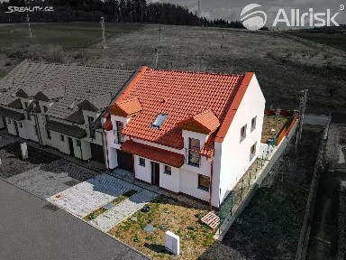 Prodej rodinného domu 220 m², pozemek 600 m² Březina