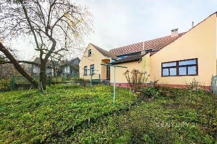 Prodej rodinného domu 200 m², pozemek 470 m² Šraňky, Velké Opatovice