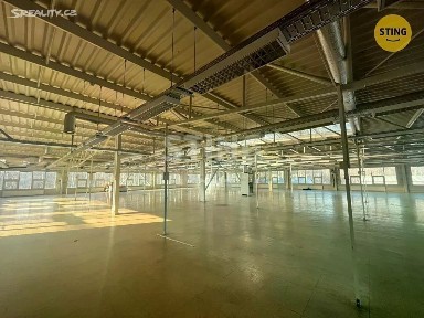 Pronájem skladového prostoru 1095 m²