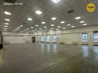 Pronájem skladového prostoru 605 m²